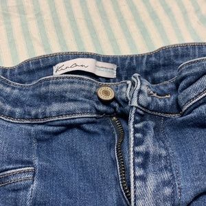 Kan can size 27 flarred jeans